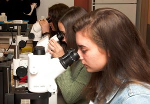 MWRI and Carnegie Science Center Break Barriers for Local Girls Interested in Science